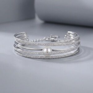 Swarovski Elegant Silver Pearl Bracelet